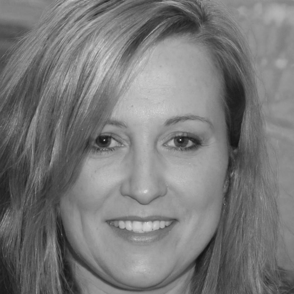 Financial education specialist with consolidation expertise